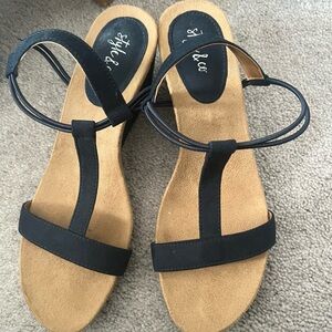 Dark Navy Sandals/Heel